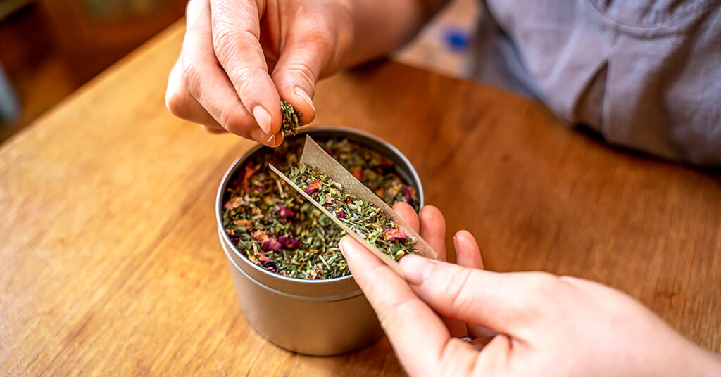 Herbal Smoking as Medicine – The Northwest School of Aromatic Medicine