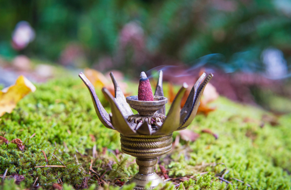 traditional incense crafting northwest school of aromatic medicine 13