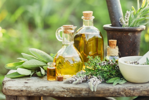 Making Your Own Aromatic & Herbal Remedies